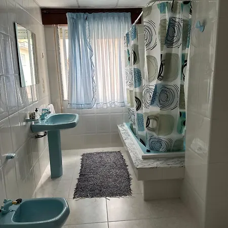 Vivienda Leo Apartamento Cee